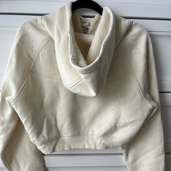 Alphalete fleece lined cropped hoodie - Picture 8 of 11